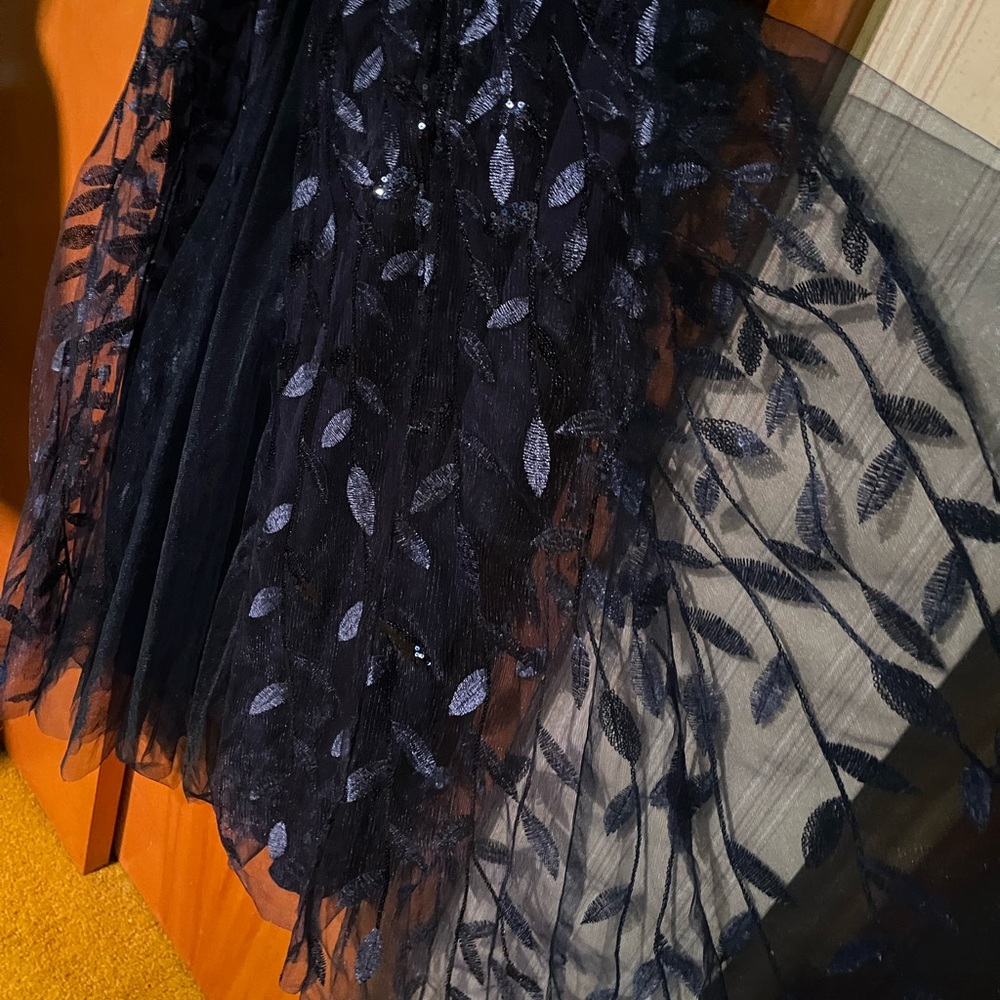 Full length navy lace trumpet formal dress size 14, new - Picture 6 of 9